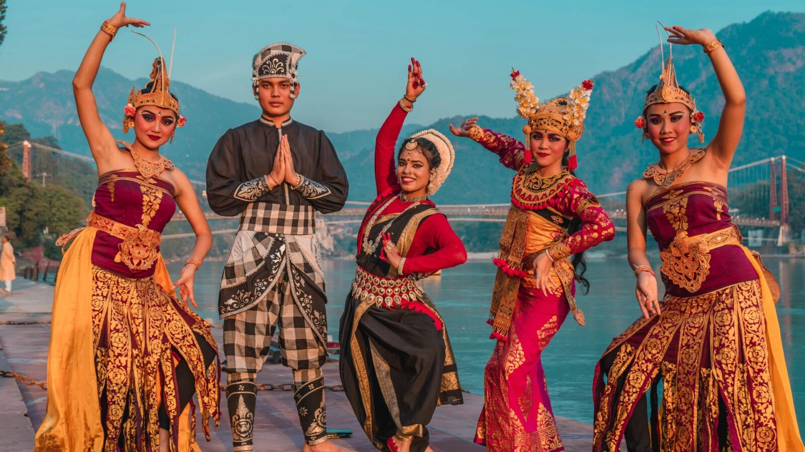 Pakaian Adat Maluku Utara Identitas Budaya yang Sarat Makna dan Nilai Sejarah