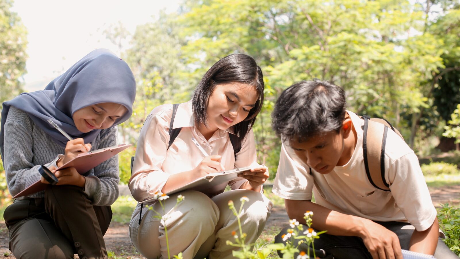 Apa yang Dimaksud dengan Menyesuaikan Pendidikan Sesuai Kodrat Alam?
