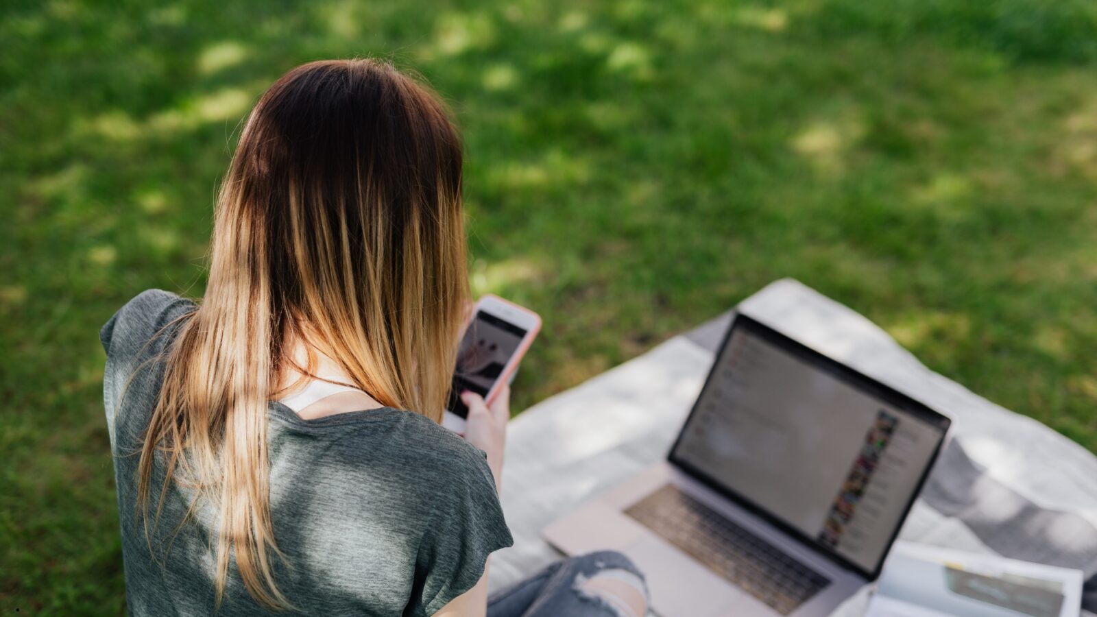 bagaimana cara mempromosikan budaya bangsa indonesia dalam dunia yang terhubung Manfaatkan Media Sosial secara Cerdas