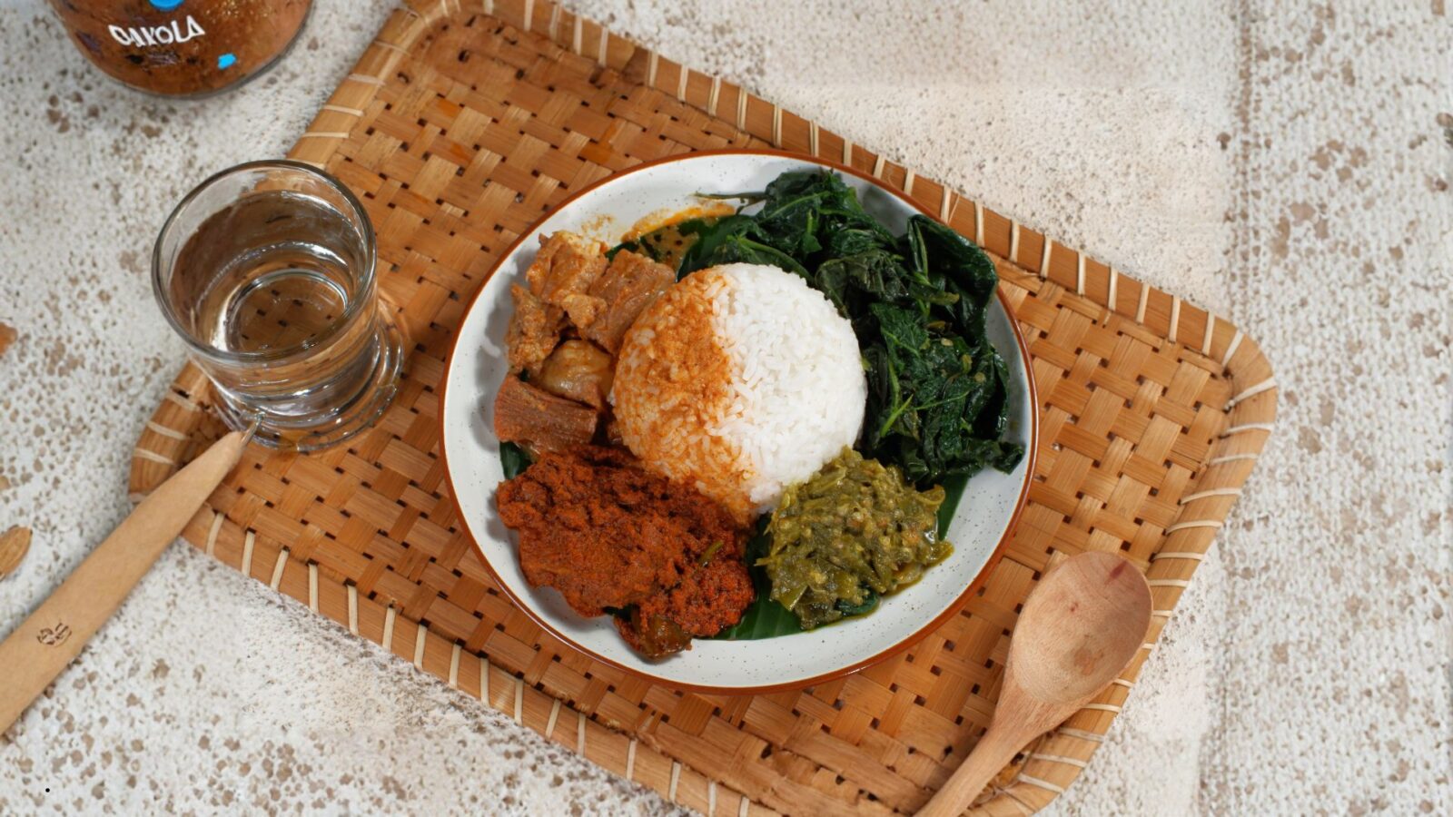 Kalori Nasi Padang: Berapa Jumlahnya dan Bagaimana Cara Menikmatinya dengan Sehat?