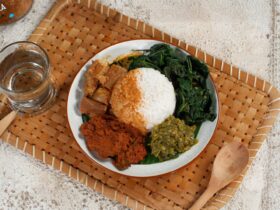 Kalori Nasi Padang: Berapa Jumlahnya dan Bagaimana Cara Menikmatinya dengan Sehat?