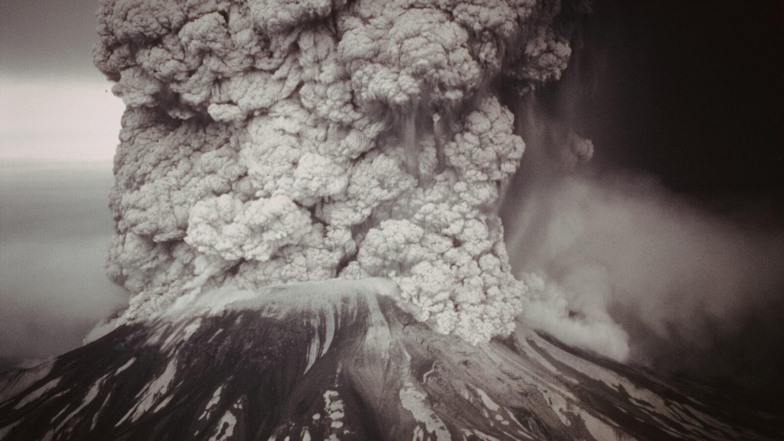 Letusan Gunung Tambora Terdahsyat di Dunia: Fakta, Dampak, dan Pelajaran Berharga