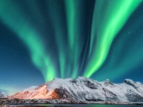 Menjelaskan Aurora sebagai Fenomena Alam yang Menakjubkan