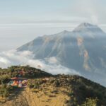 Gunung Sanggabuana: Pesona Alam, Sejarah Mistis, dan Daya Tarik Tersembunyi di Jawa Barat