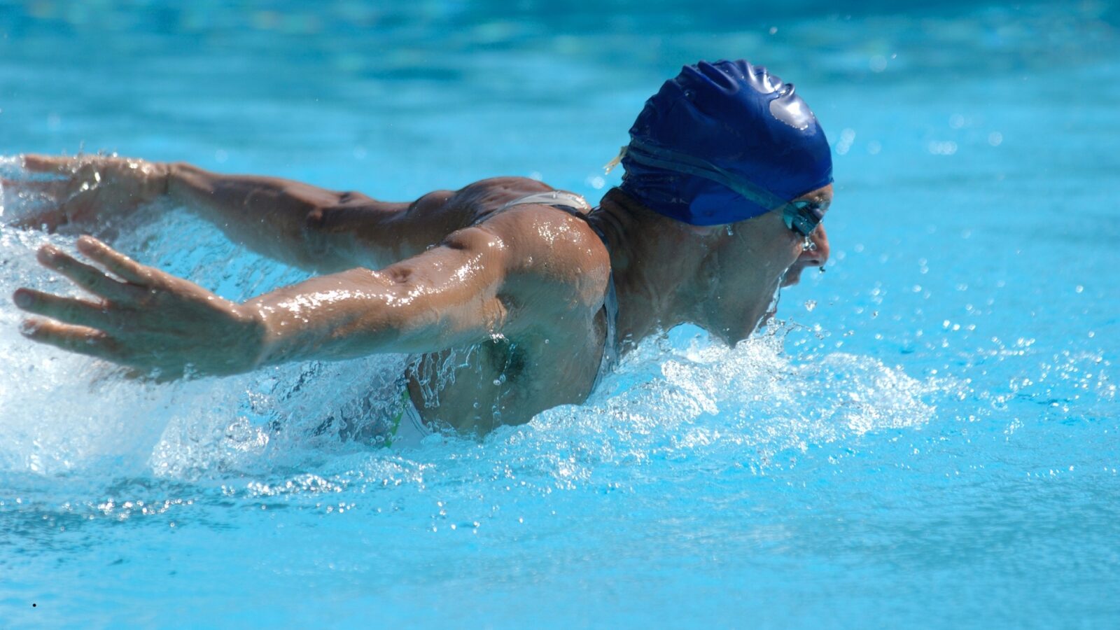 Teknik Renang Gaya Dada: Panduan Lengkap untuk Pemula hingga Mahir